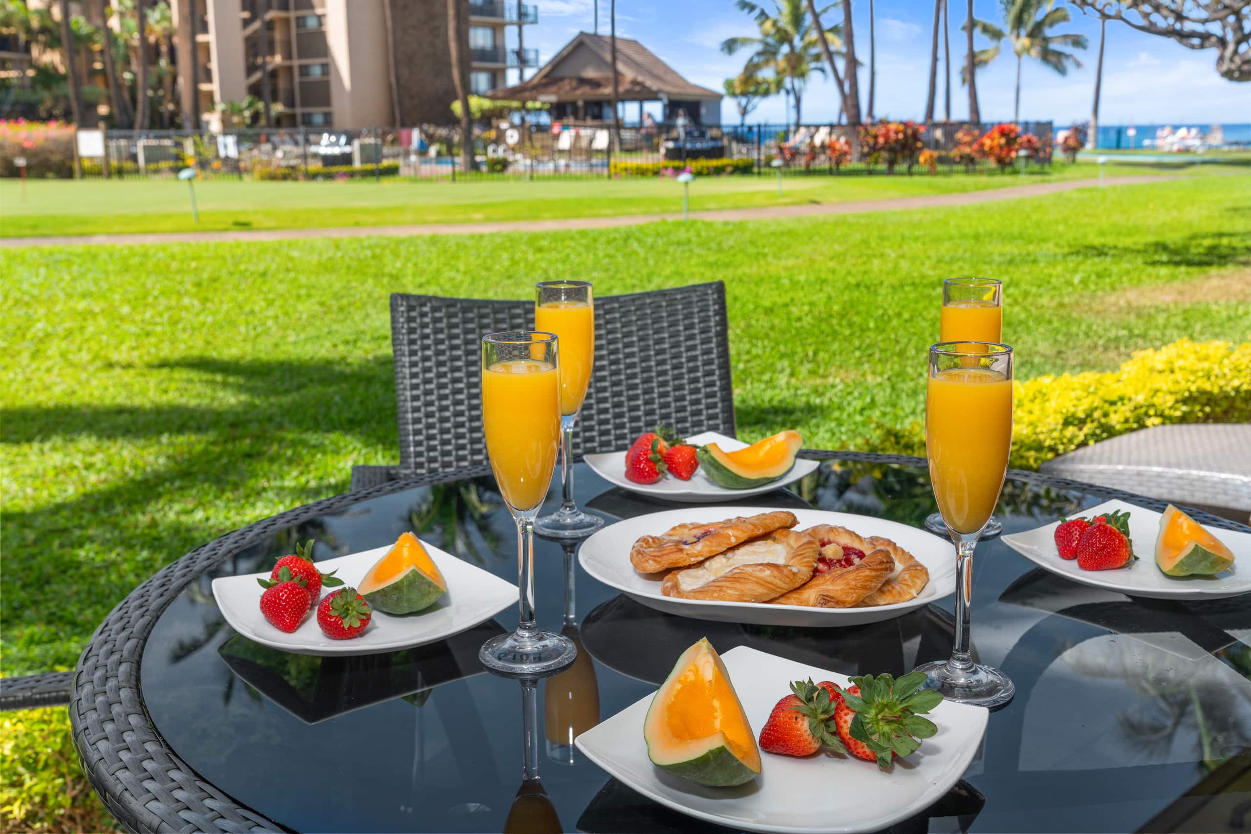Condo in Lahaina · ★4.97 · 1 bedroom · 2 beds · 1 bath - Image 44