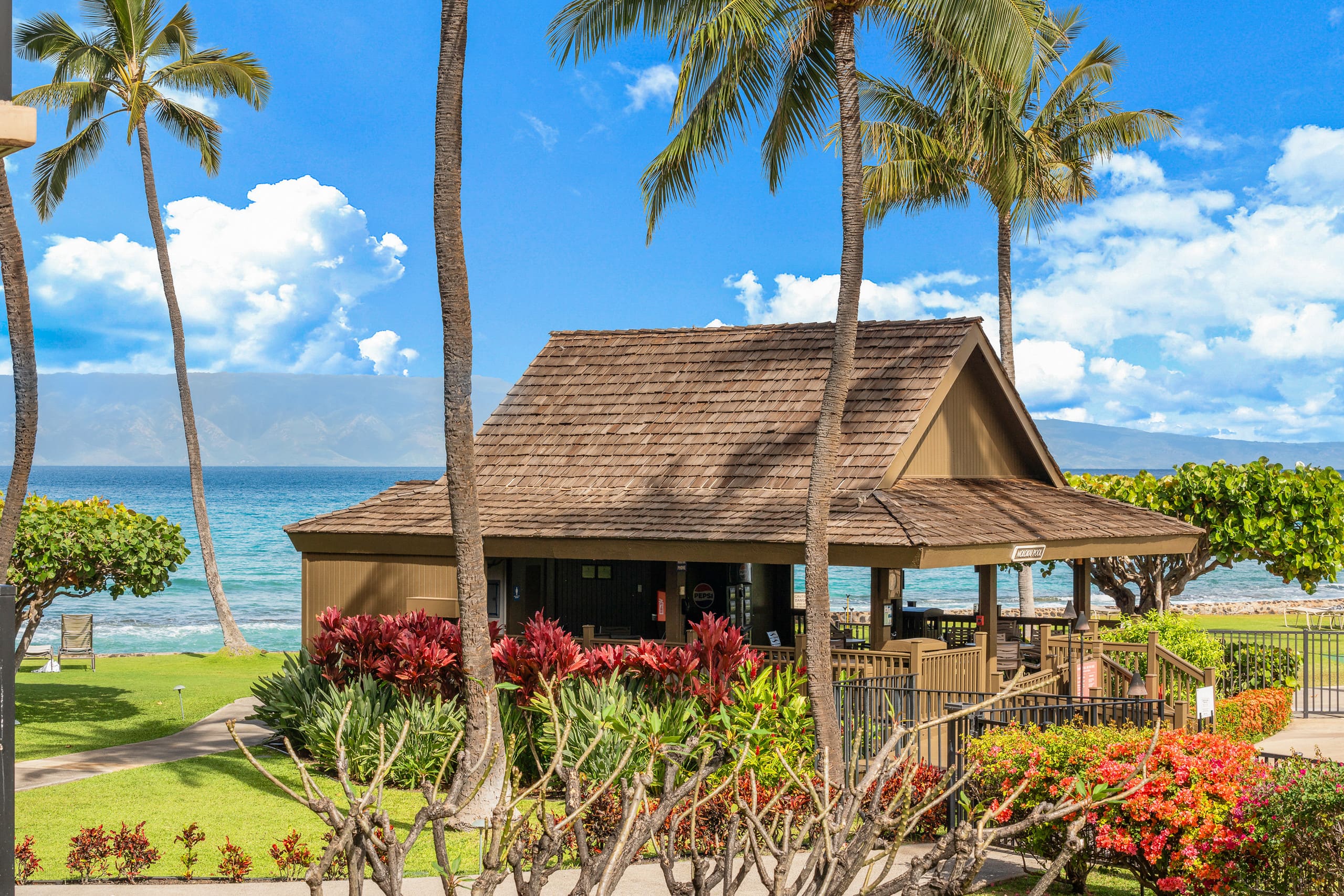 Condo in Lahaina · ★4.97 · 1 bedroom · 2 beds · 1 bath - Image 62