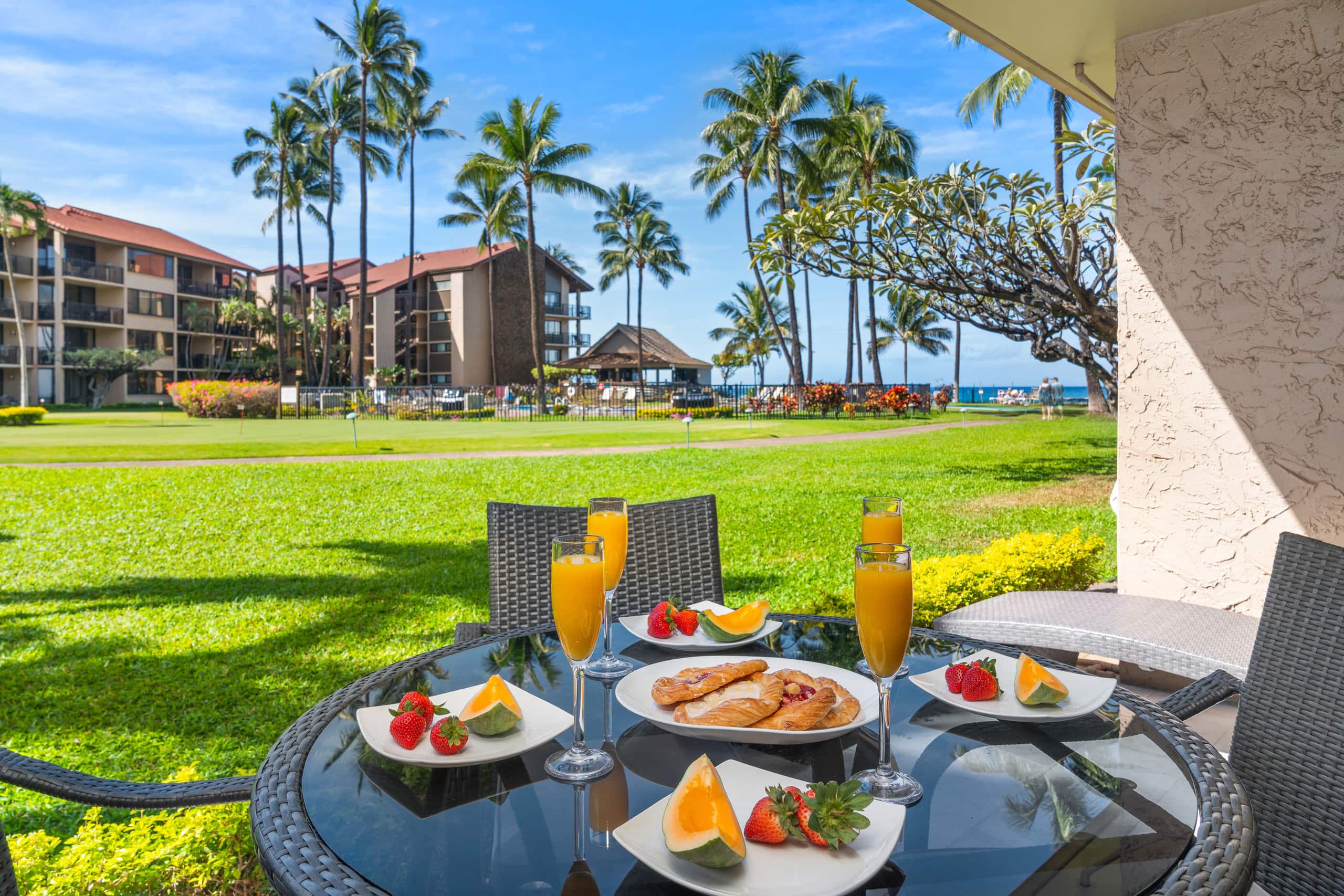 Condo in Lahaina · ★4.97 · 1 bedroom · 2 beds · 1 bath - Image 40