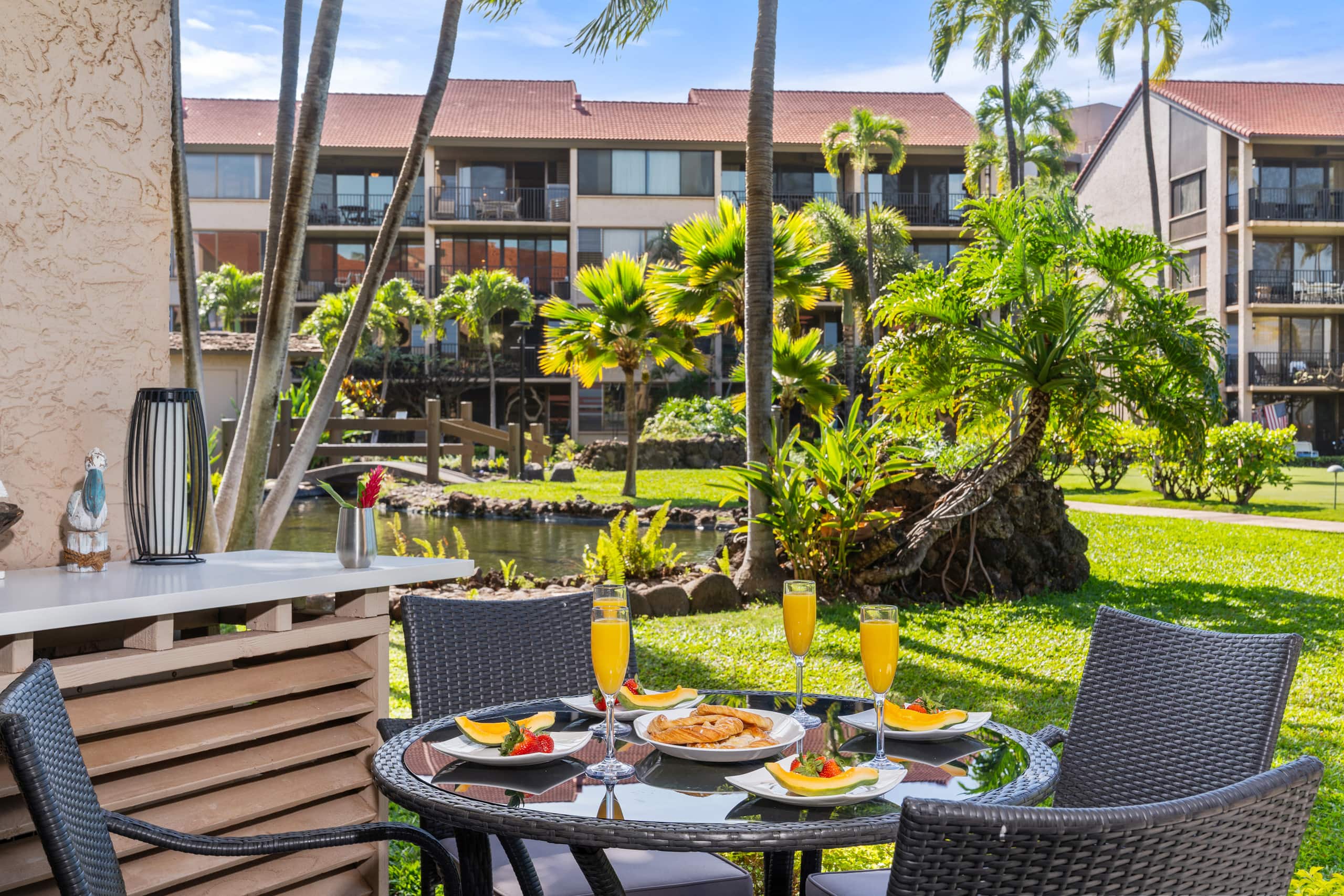Condo in Lahaina · ★4.97 · 1 bedroom · 2 beds · 1 bath - Image 45