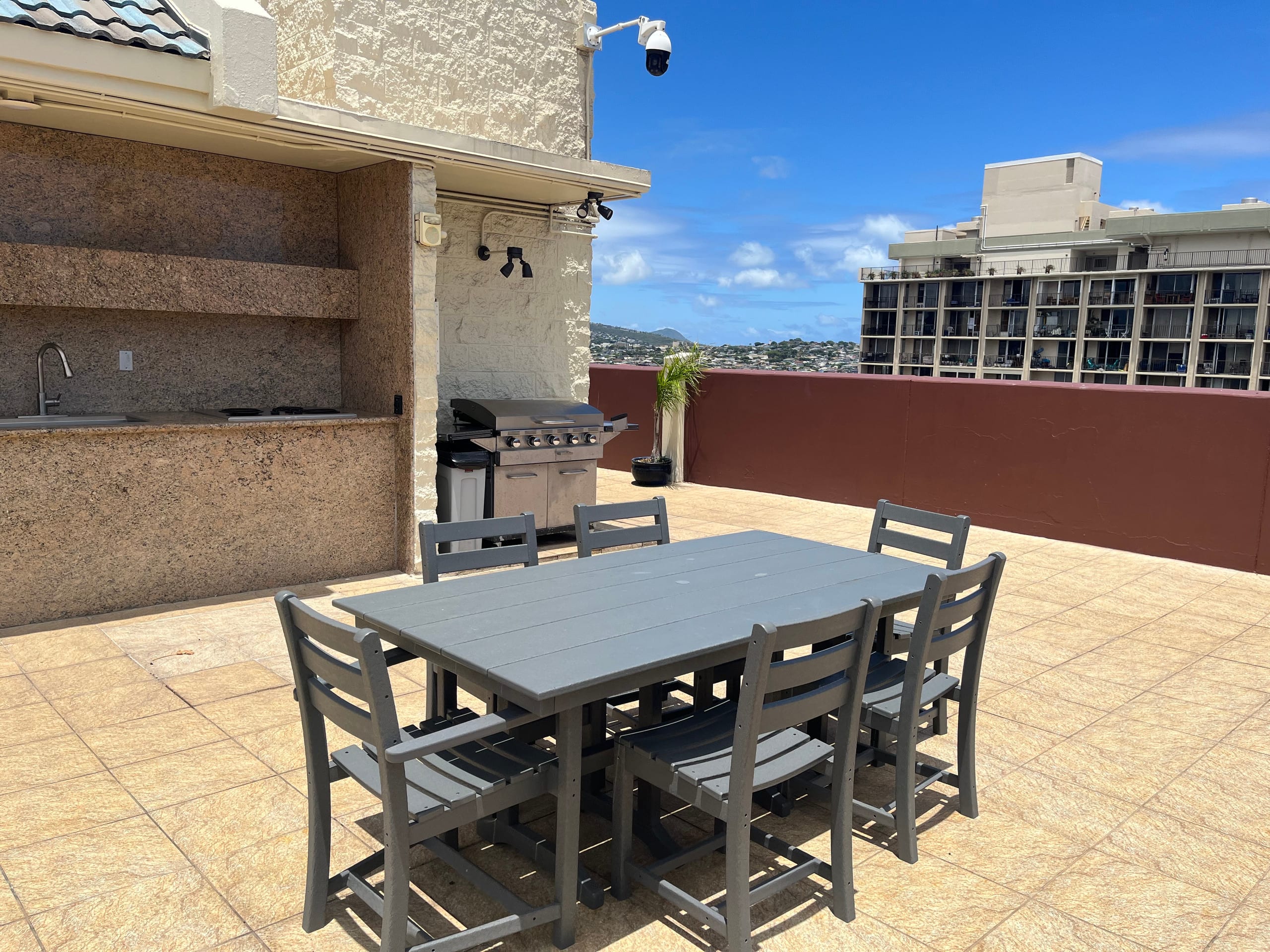 Condo in Honolulu · ★5.0 · 1 bedroom · 2 beds · 1 private bath - Image 29