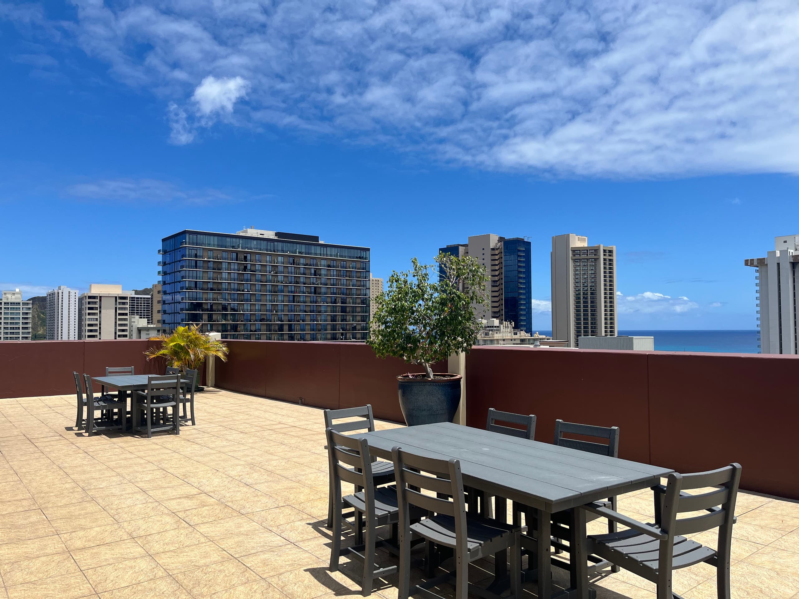 Condo in Honolulu · ★5.0 · 1 bedroom · 2 beds · 1 private bath - Image 27