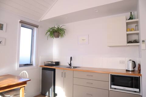 Top performing Airbnb: Central Studio Bicheno in Bicheno