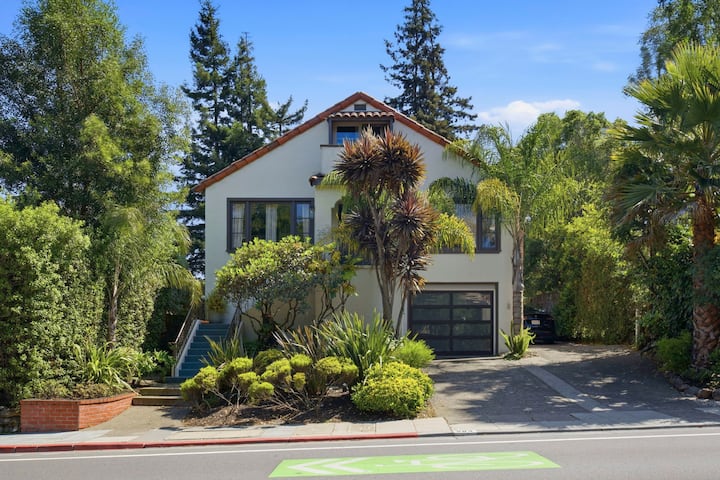 Downtown Mill Valley | Spanish Villa | Garden - Bolinas, CA