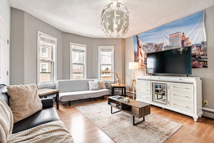 Tell Street Terrace - Federal Hill 3br Apartment - Rhode Island