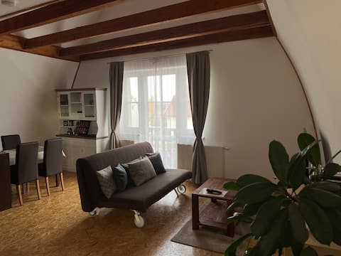 Cozy apartment with balcony in Pottenbrunn