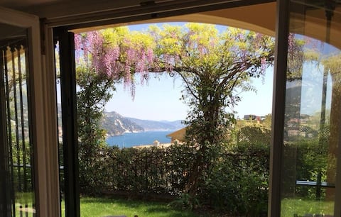 Top performing Airbnb: Villa Mares, sea view and free garage in Rapallo