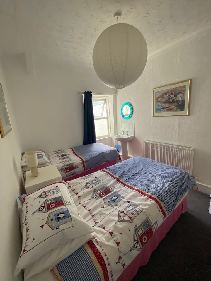 საძინებელი 2