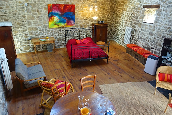 Die Wilden Berge Der Ardèche, Gîte Alte Scheune - Jaujac