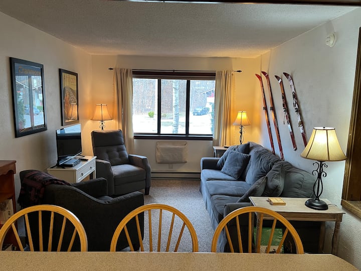 Cozy Mountain Getaway For All Seasons - Jackson, NH