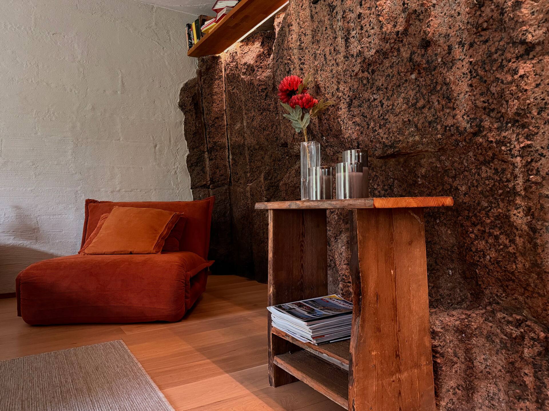 Granit: a stunning loft apartment nestled against a cliff face