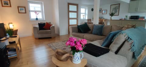 119 Main Street, Bowmore