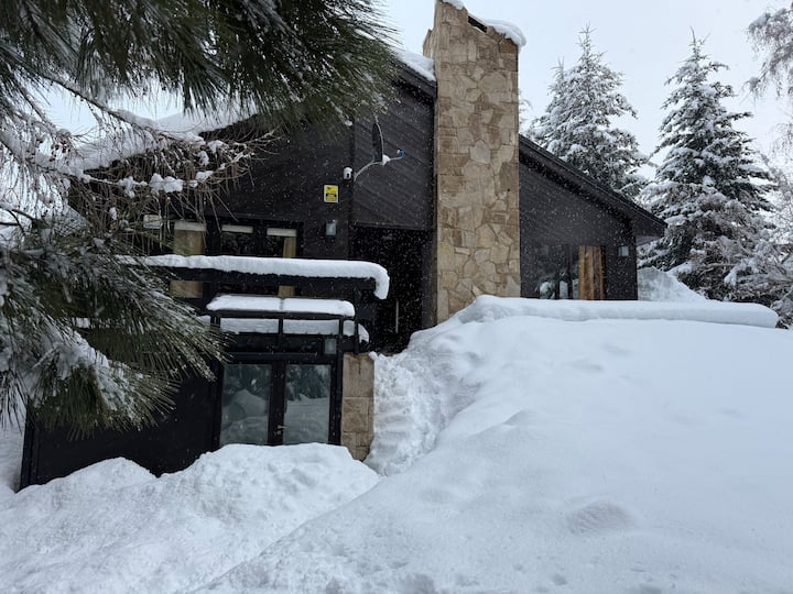 Ski Lodge, Ski  House,  Cerro Catedral - San Carlos de Bariloche