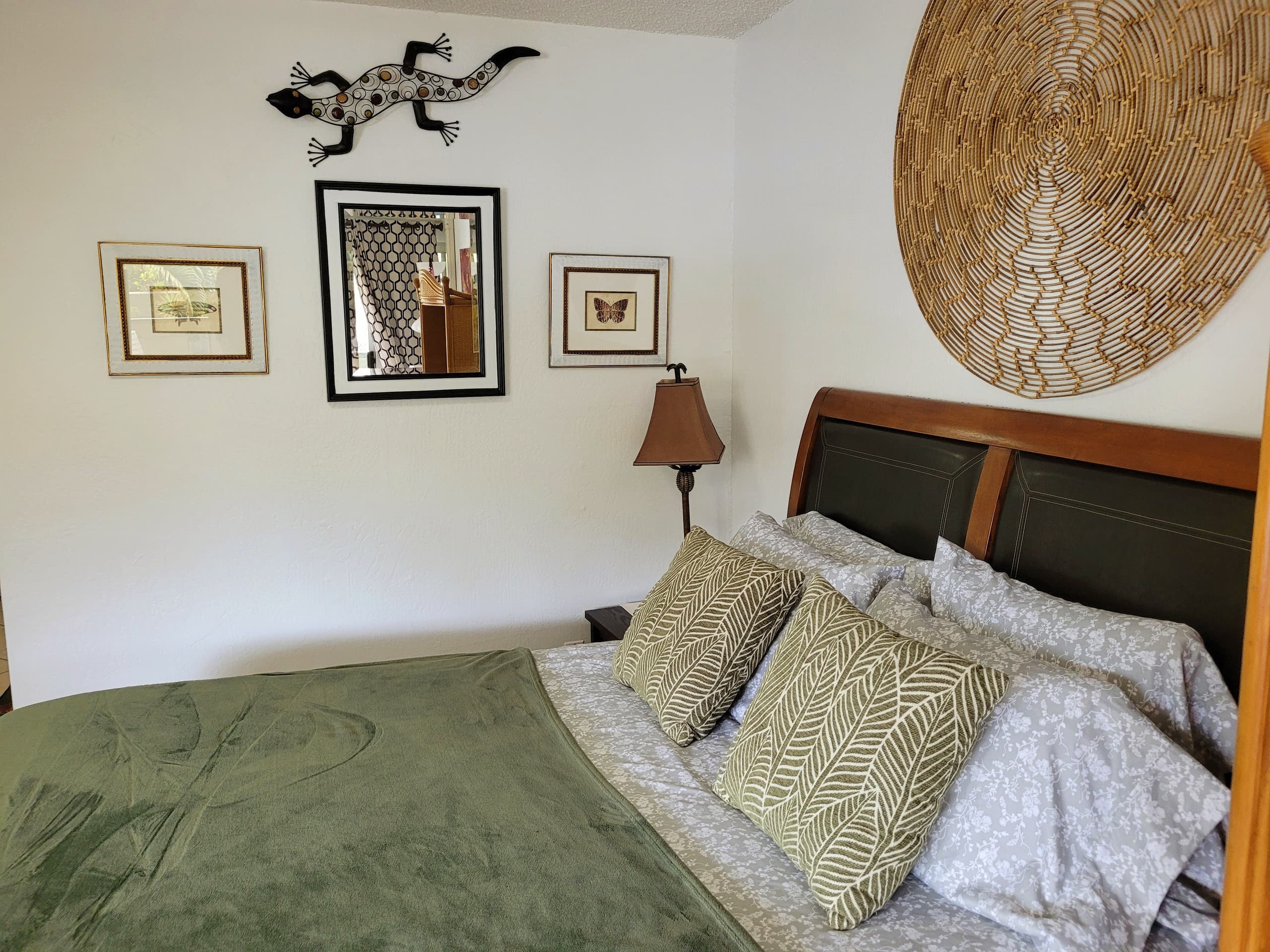 Condo in Kihei · ★4.9 · Studio · 1 bed · 1 bath - Image 19