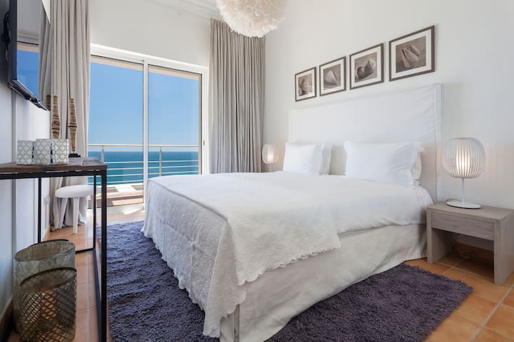 Bedroom with a king-size bed and a separate shower room shared with Bedroom 3