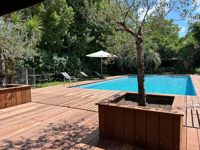 Maison familiale dans Bordeaux grande piscine gallery image 3