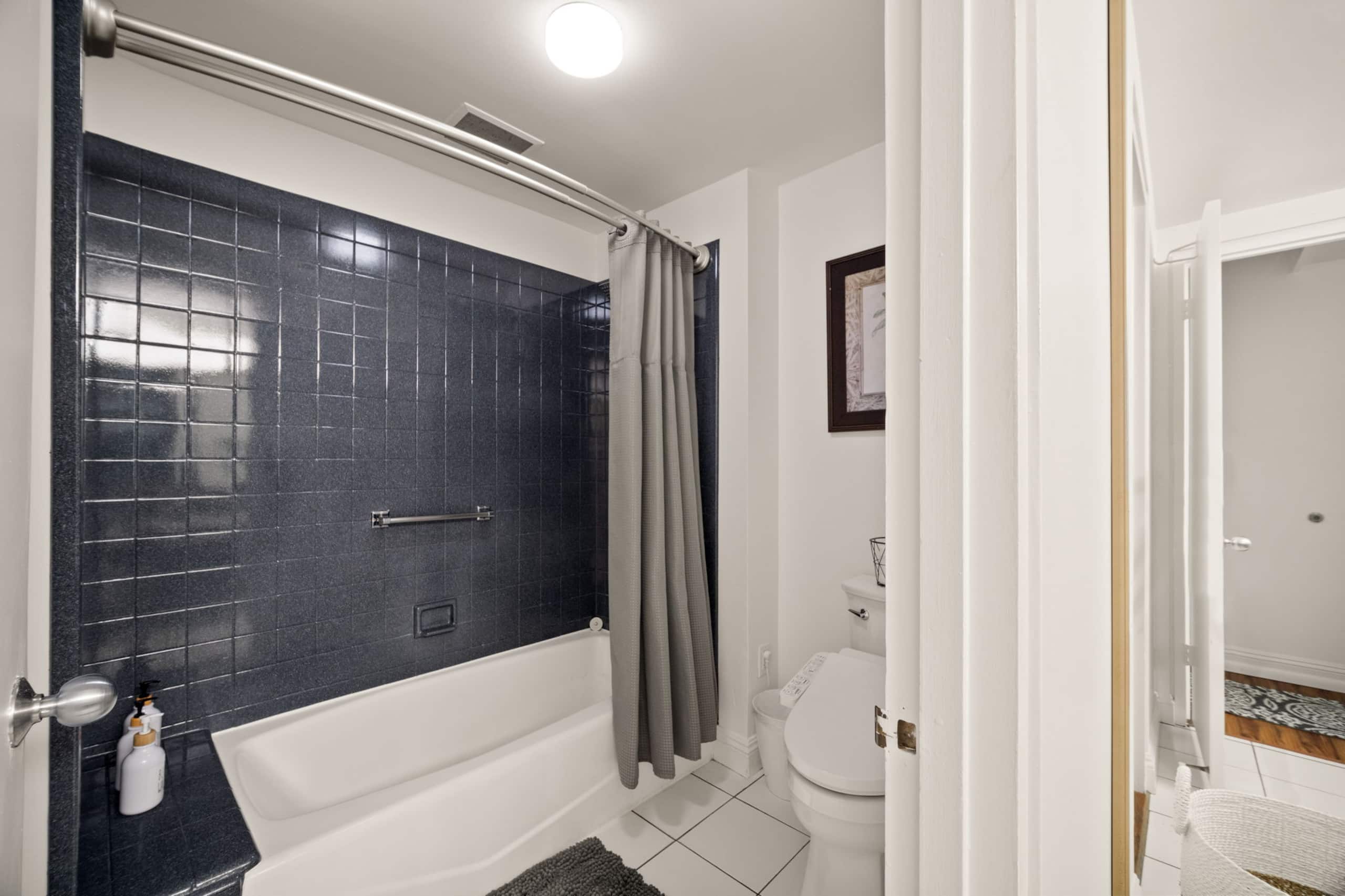 Resort in Princeville · ★4.88 · Studio · 2 beds · 1 private bath - Image 7