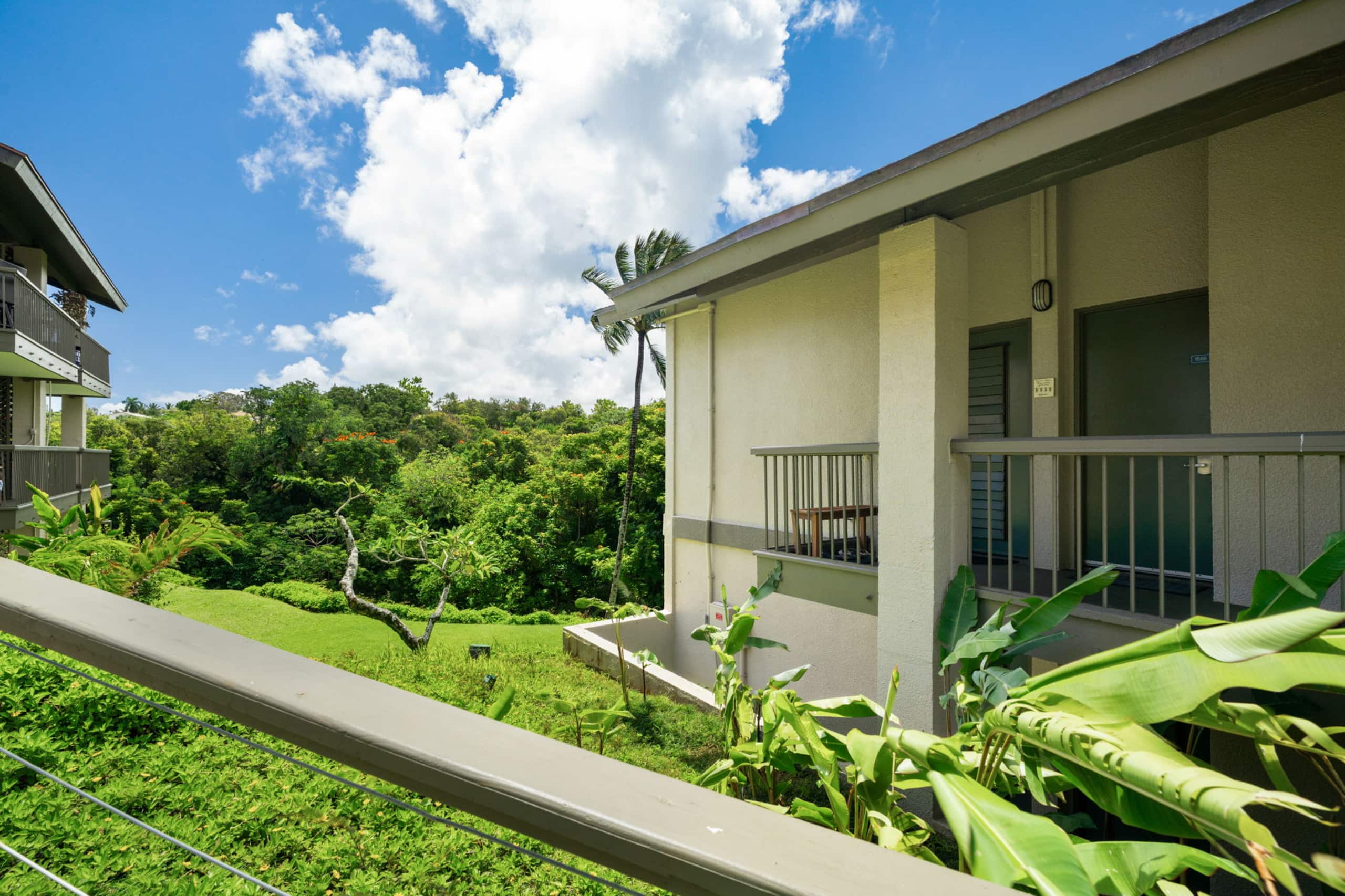 Resort in Princeville · ★4.88 · Studio · 2 beds · 1 private bath - Image 11