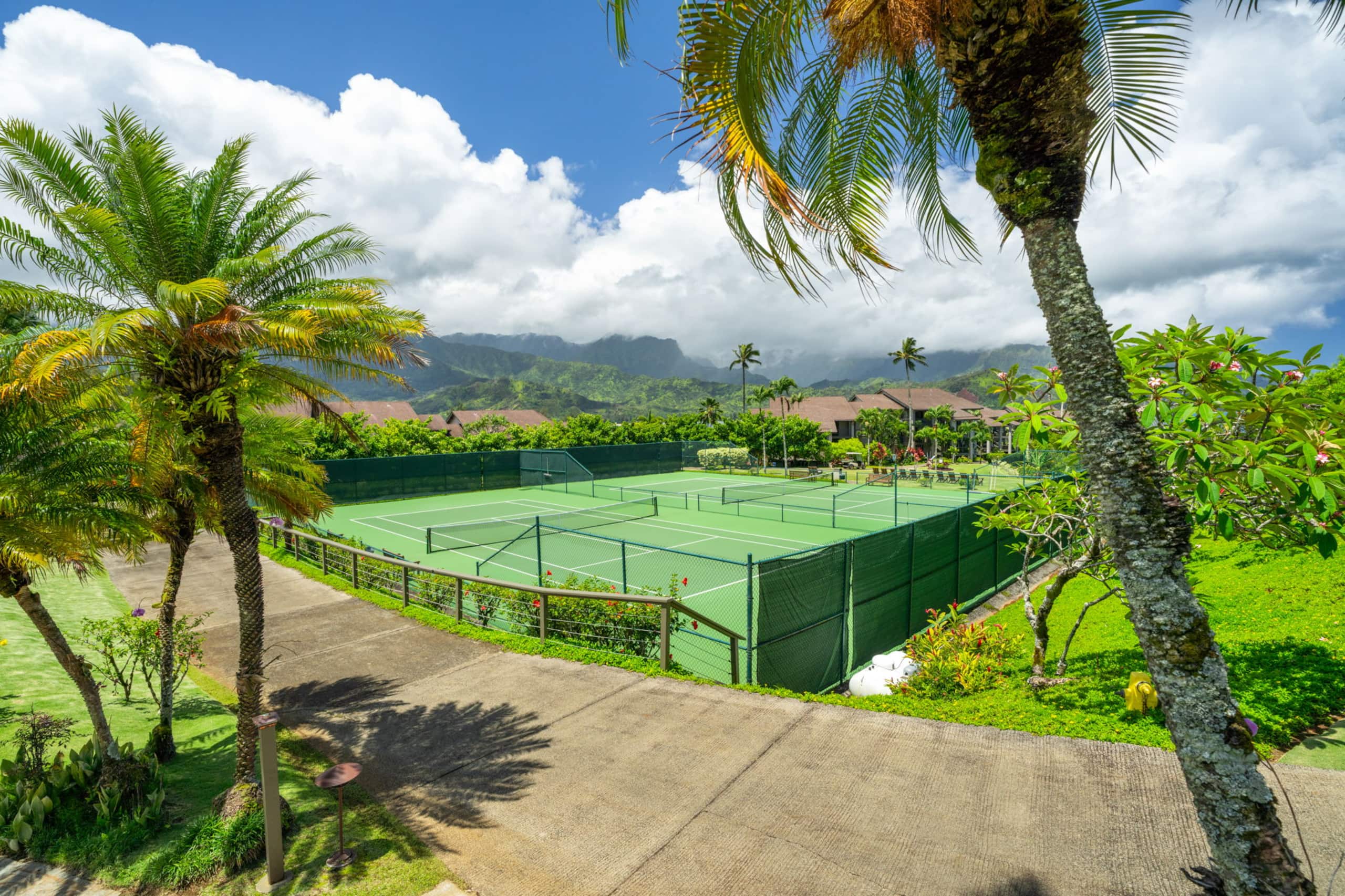 Resort in Princeville · ★4.88 · Studio · 2 beds · 1 private bath - Image 21