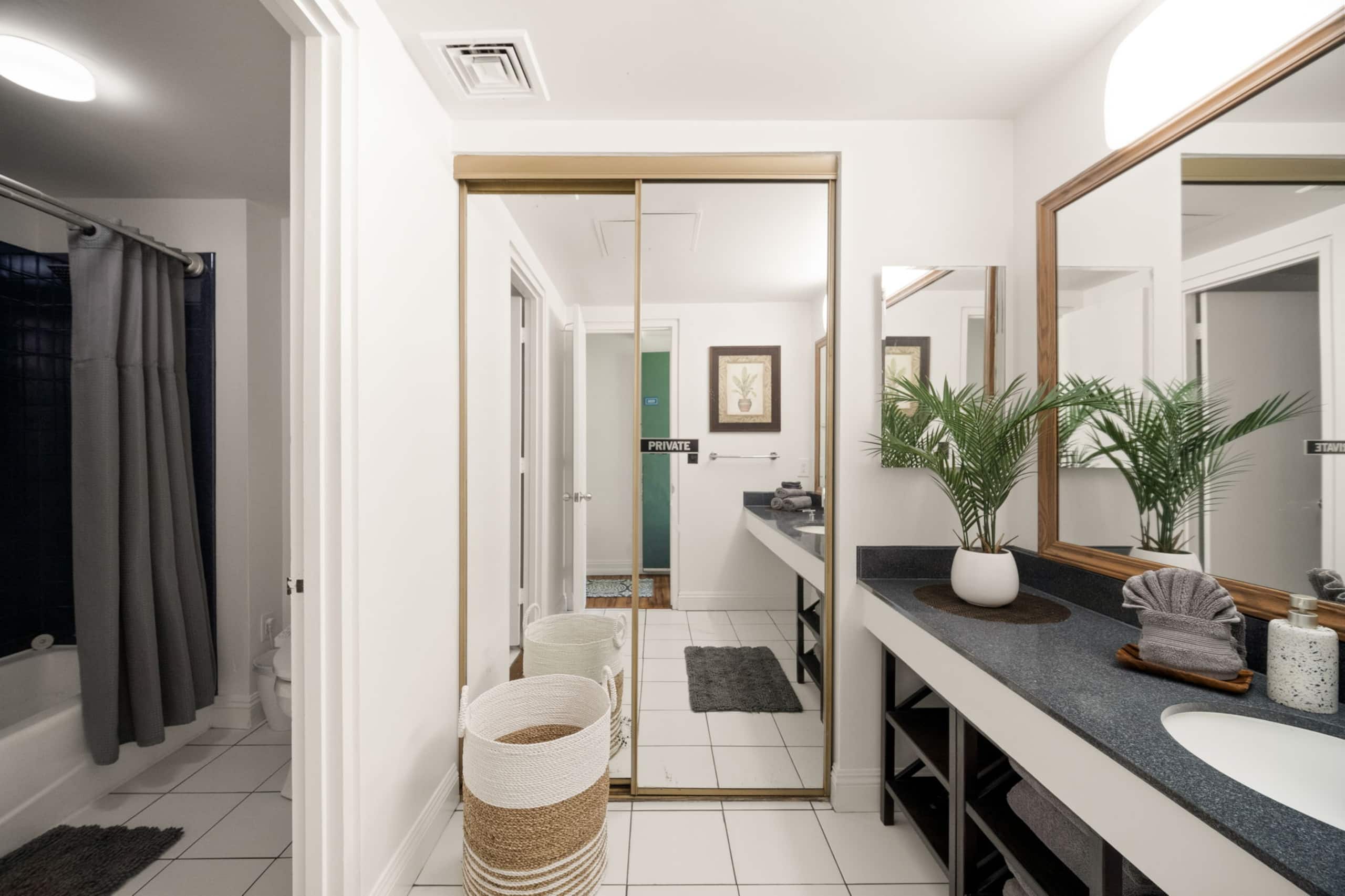 Resort in Princeville · ★4.88 · Studio · 2 beds · 1 private bath - Image 5