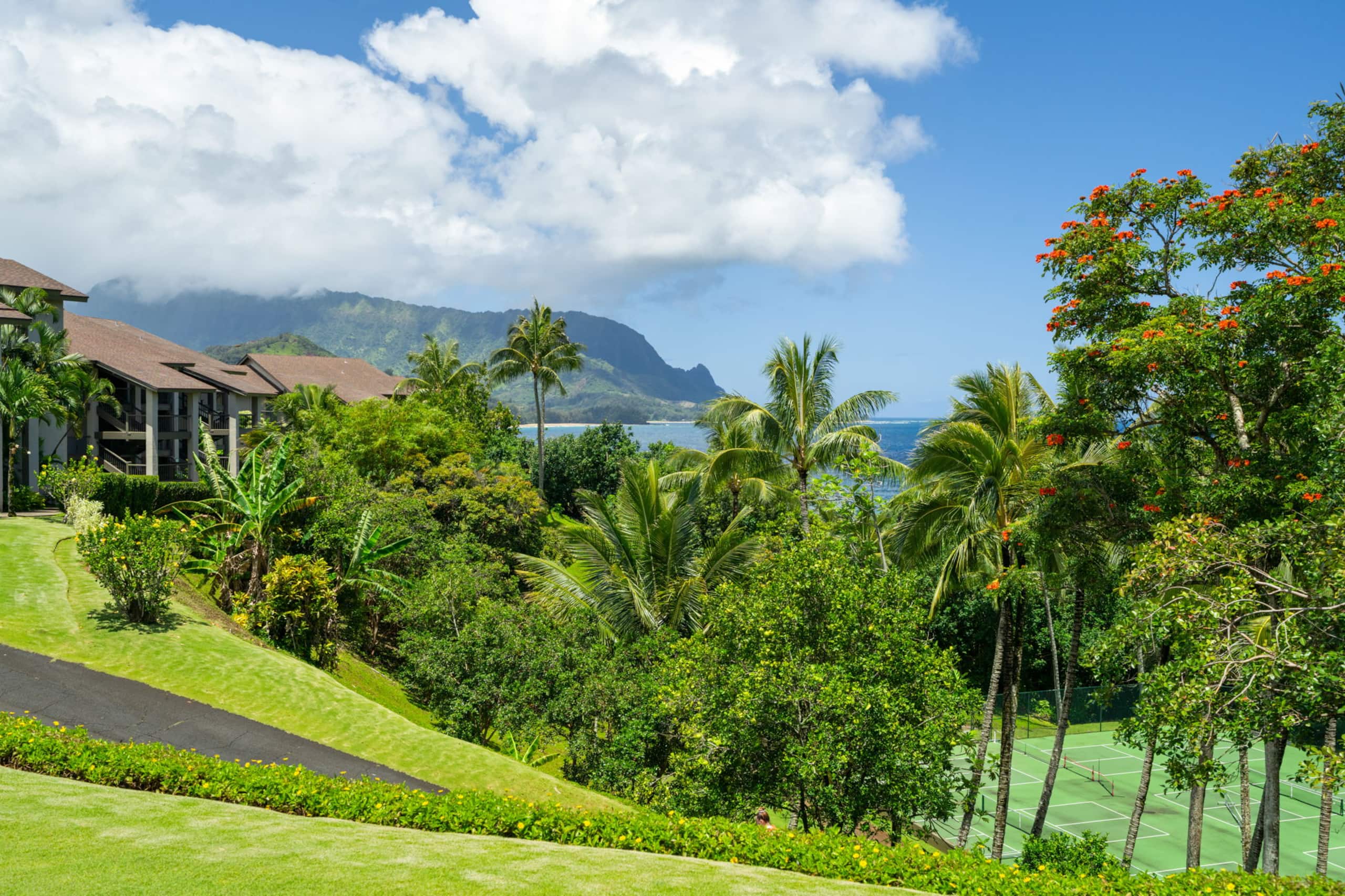 Resort in Princeville · ★4.88 · Studio · 2 beds · 1 private bath - Image 16