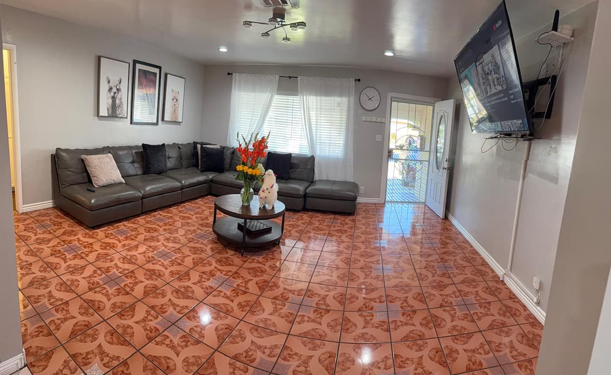 Norwalk, CA living area