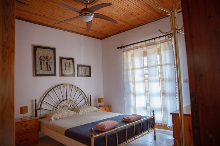 Спална соба 2