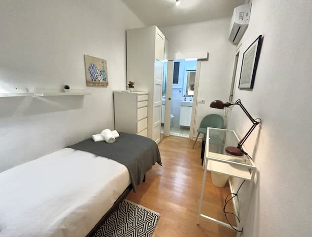 Great 5bd/3ba apartment in Eixample Aribau gallery image 4