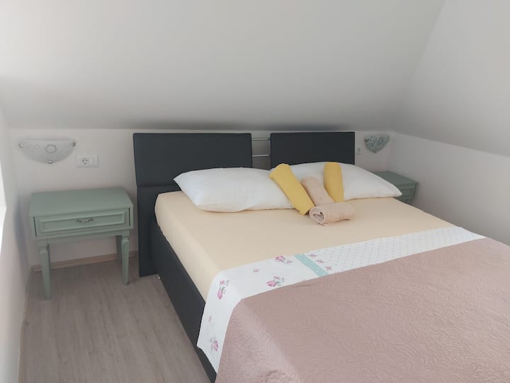 Spálňa 1