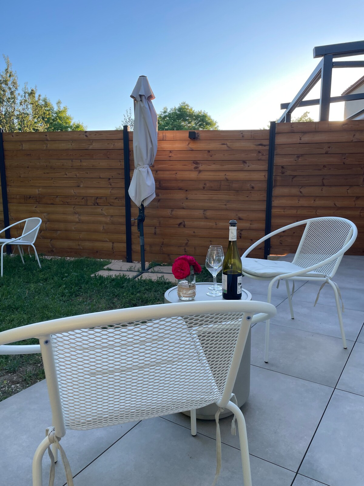 Gîte Reflet du soleil - private garden and outdoor terrace, Le Thor