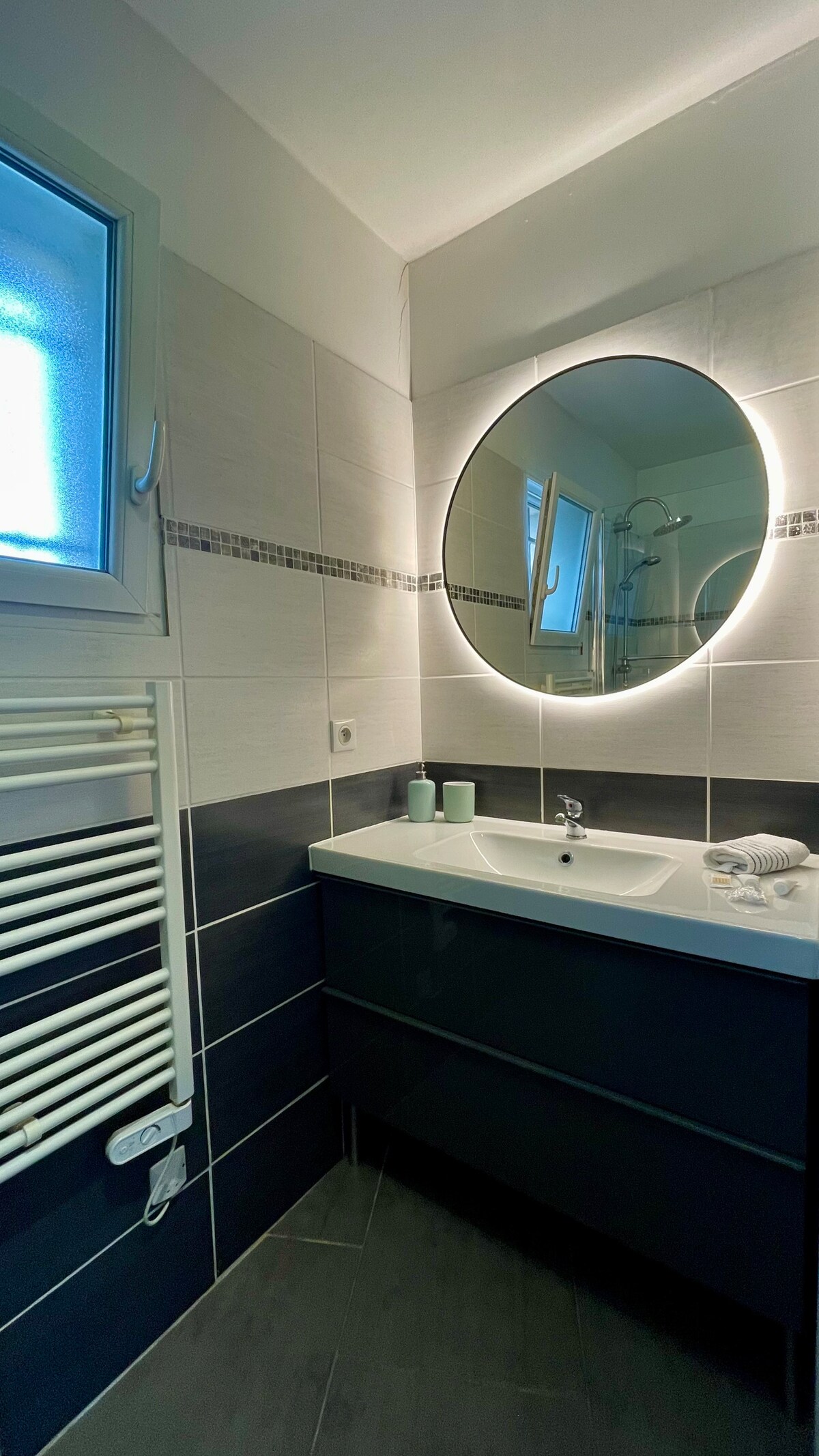 Gîte Reflet du soleil - bathroom, Le Thor
