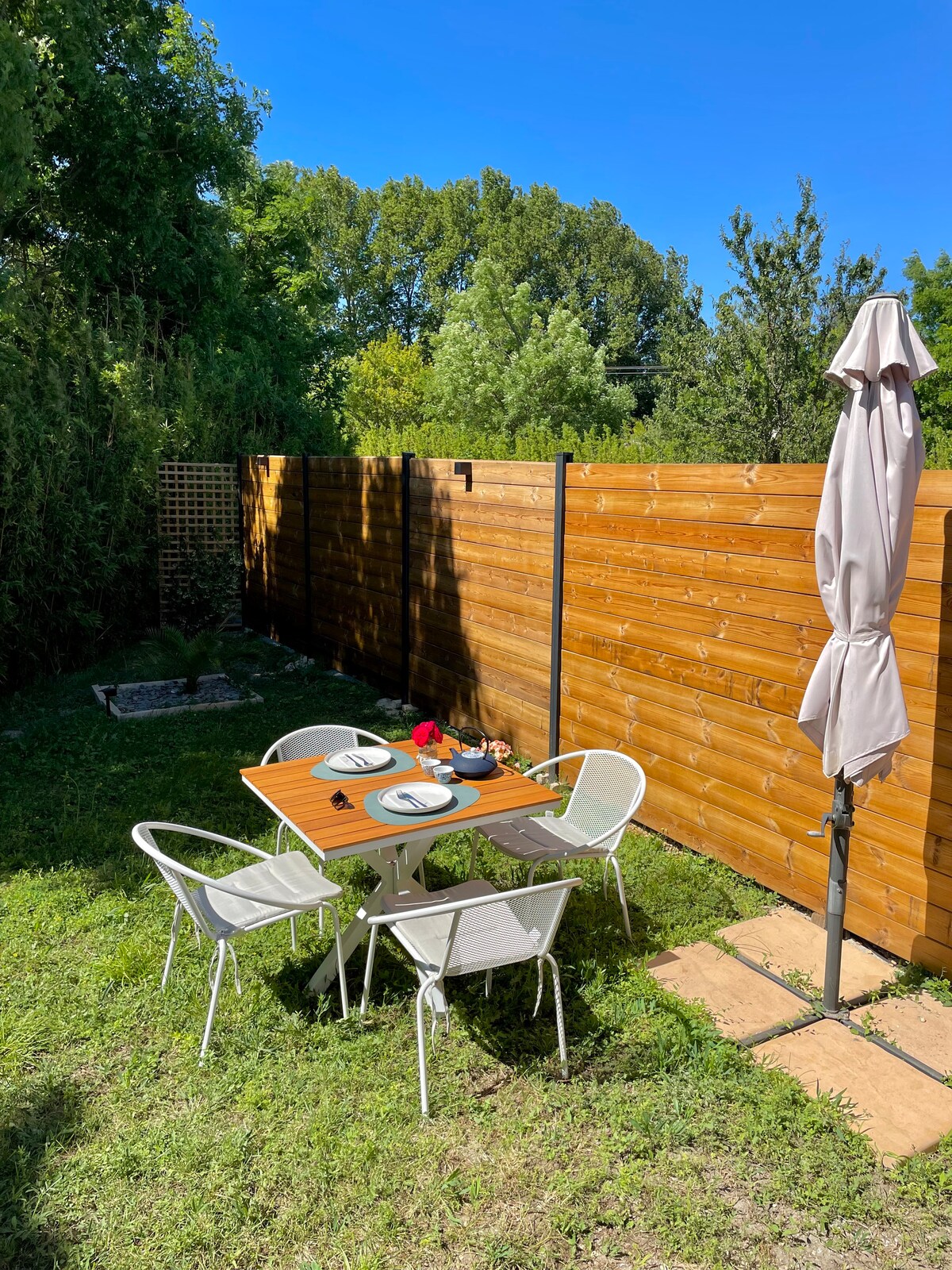 Gîte Reflet du soleil - private garden and outdoor terrace, Le Thor
