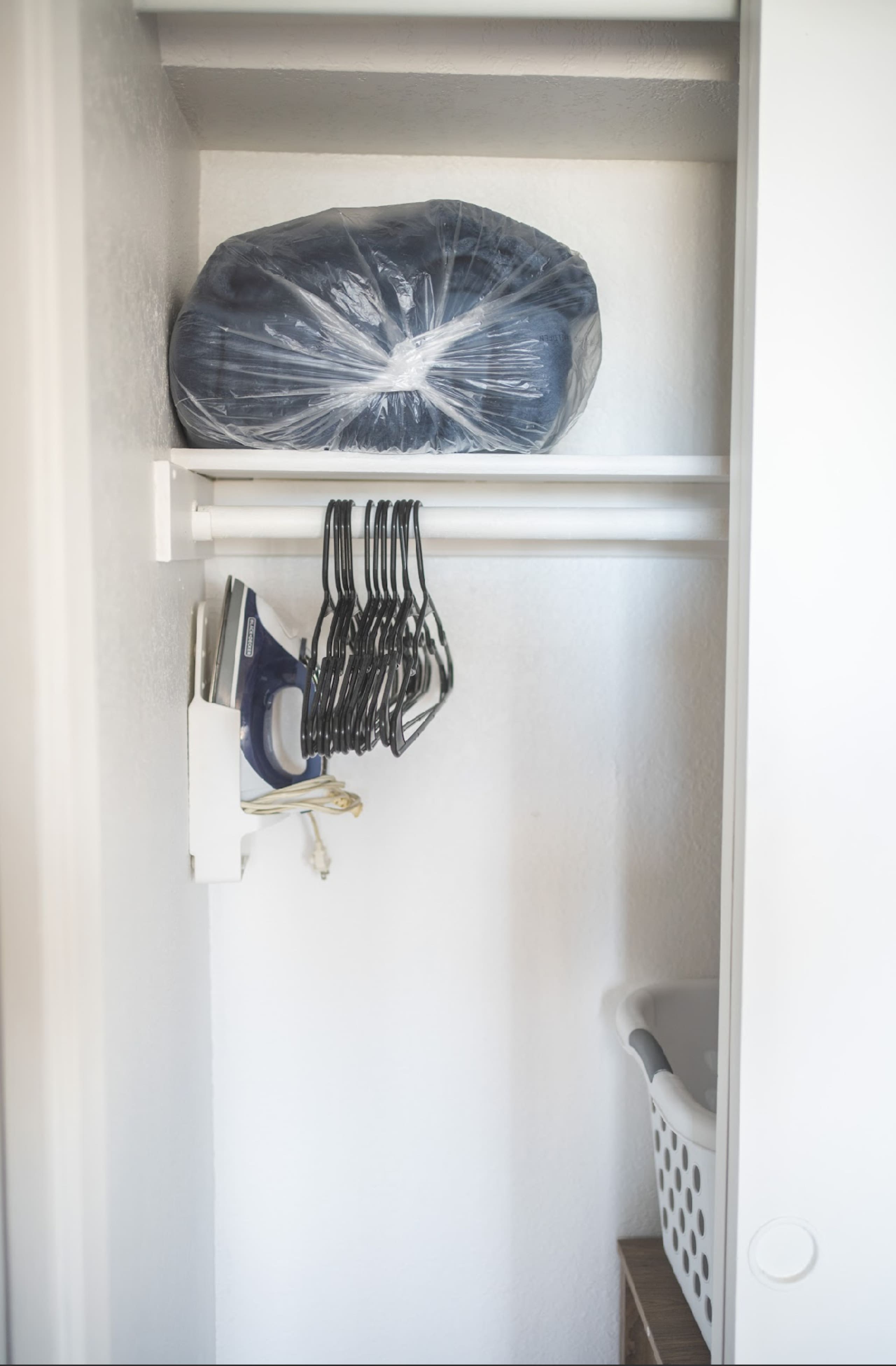 Condo in Honolulu · ★4.68 · Studio · 1 bed · 1 private bath - Image 14