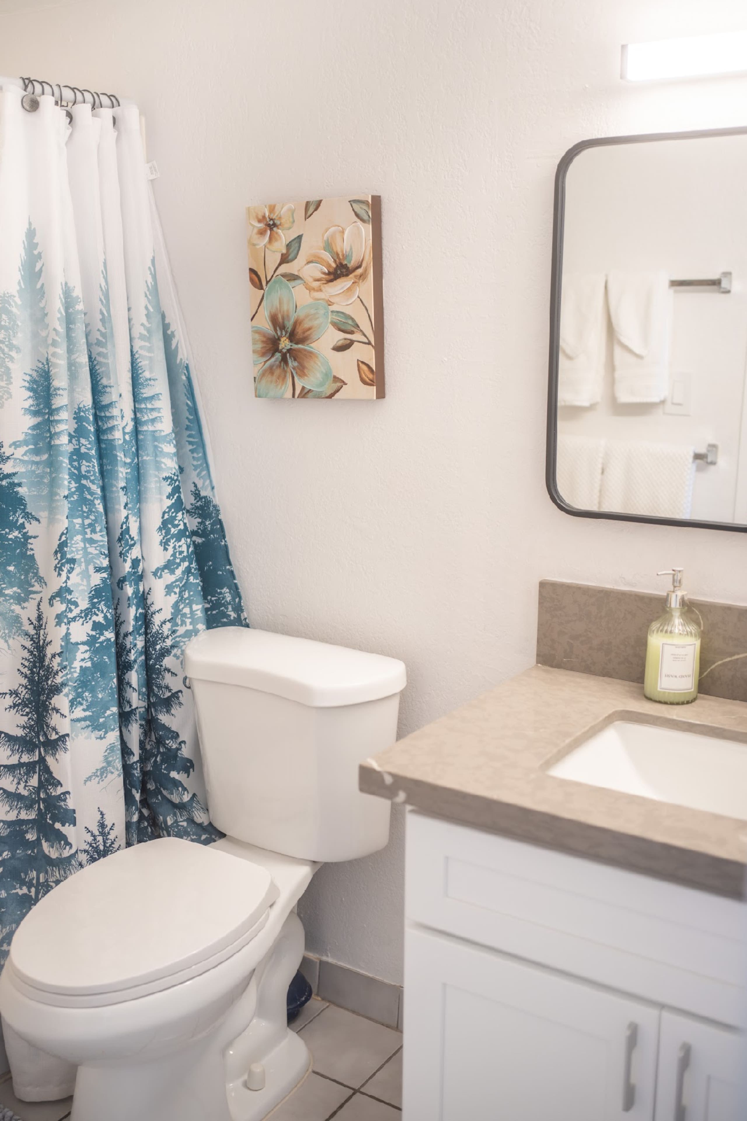 Condo in Honolulu · ★4.68 · 1 bedroom · 1 bed · 1 private bath - Image 6