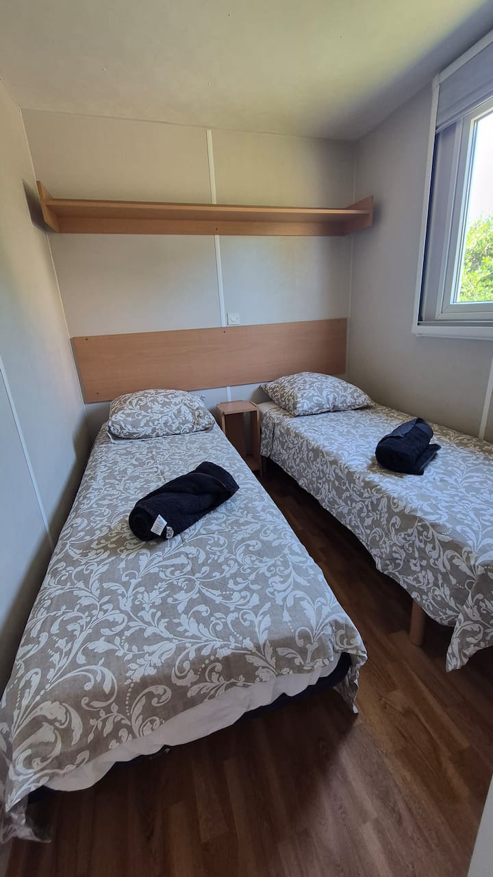 Dhomë gjumi 2