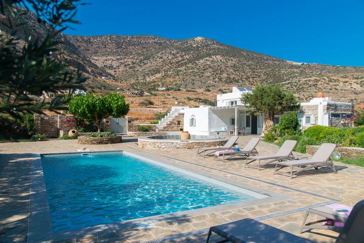 Villa river with pool