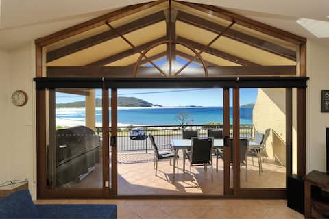 Marine Stunning Waterfront Home in Fingal Bay