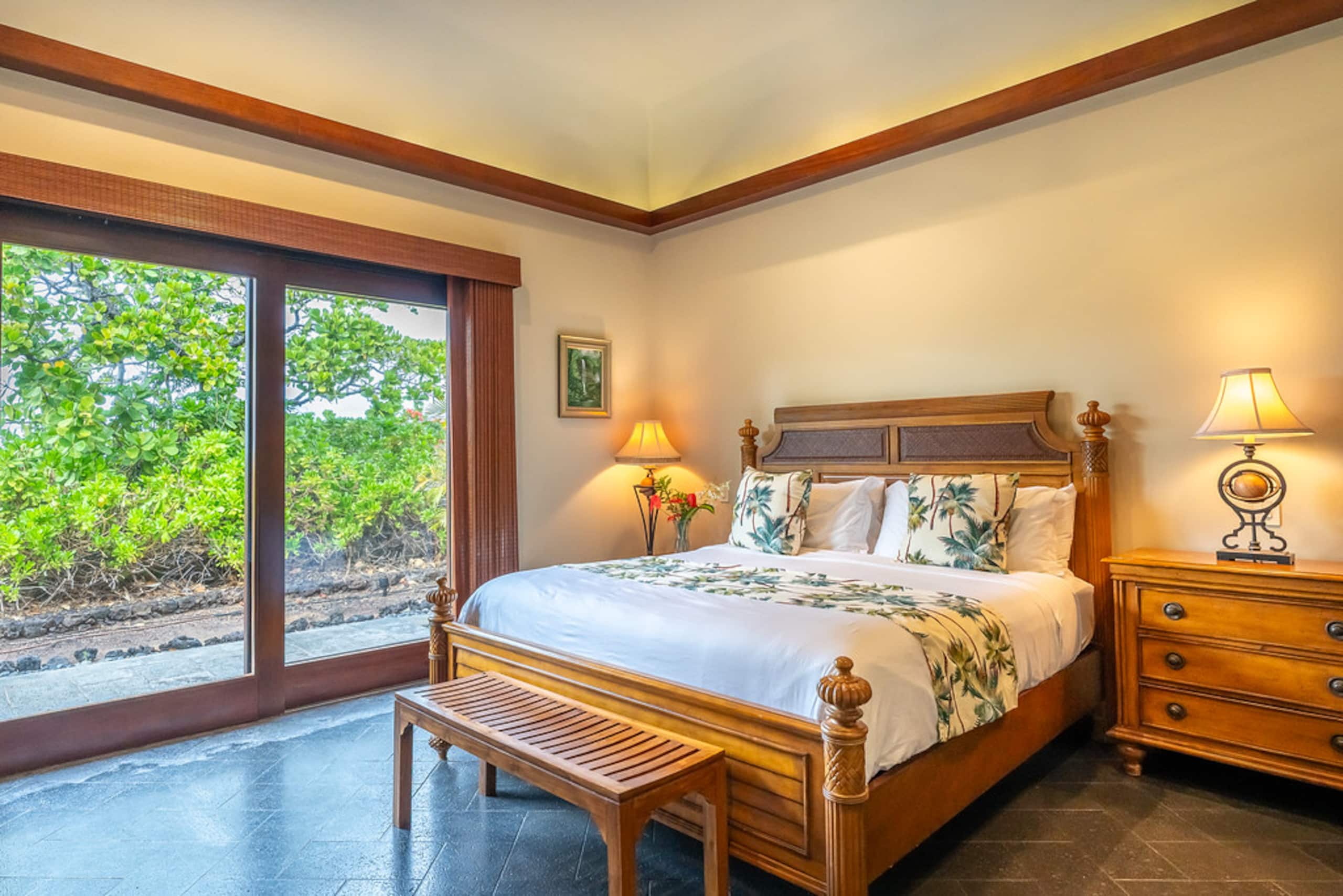 Home in Waimea · ★5.0 · 7 bedrooms · 7 beds · 6 baths - Image 45