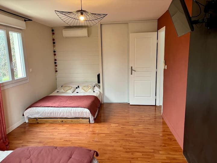 Schlafzimmer 5