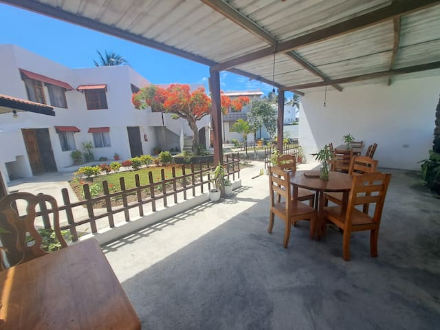 Private room with 4 bedrooms in Galapagos - Hostal Tero Real