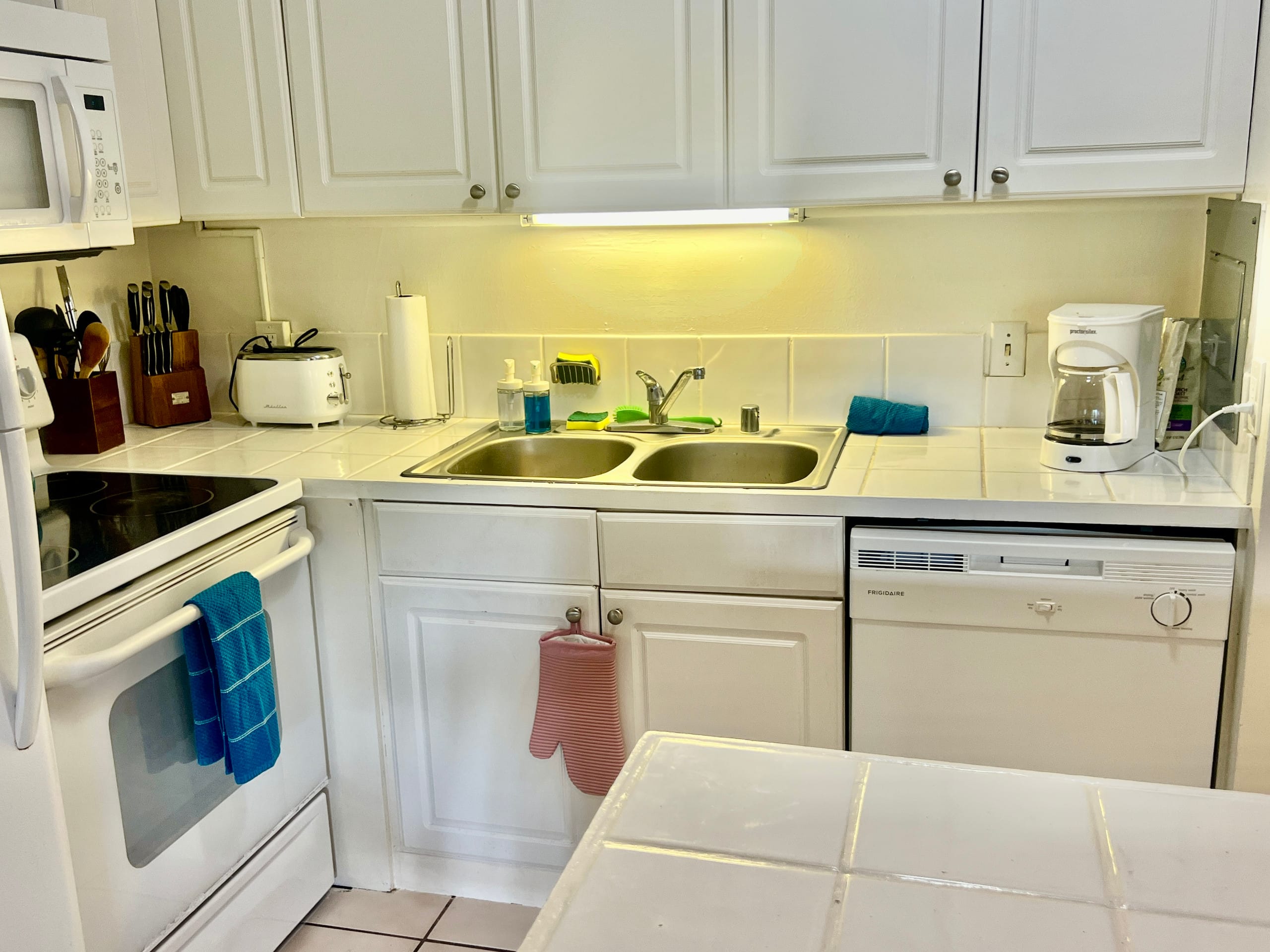 Condo in Kahuku · ★4.64 · 2 bedrooms · 3 beds · 2 private baths - Image 14