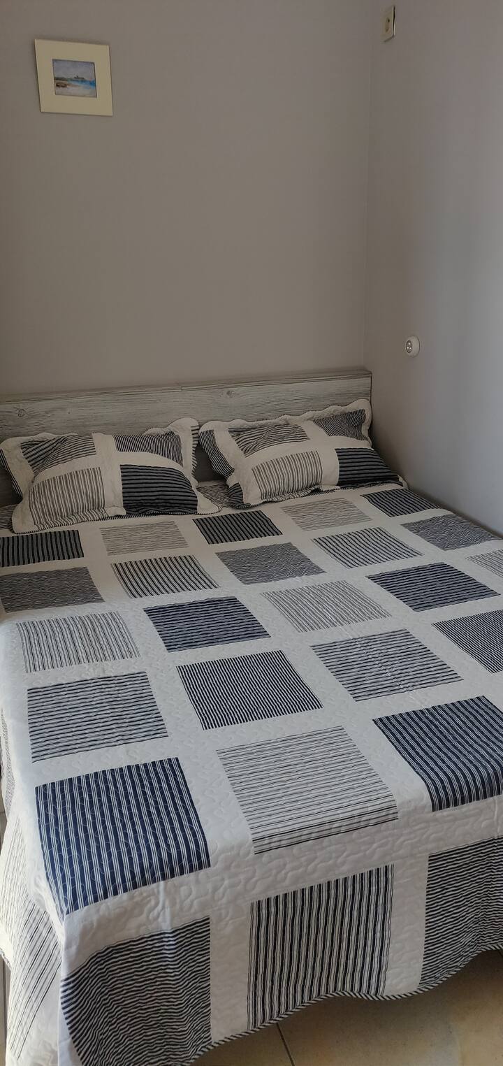 Lit double de 140 dans la 3 ème chambre 