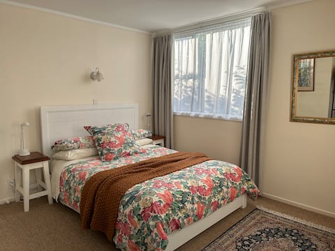 Walk to town from self contained accommodation.