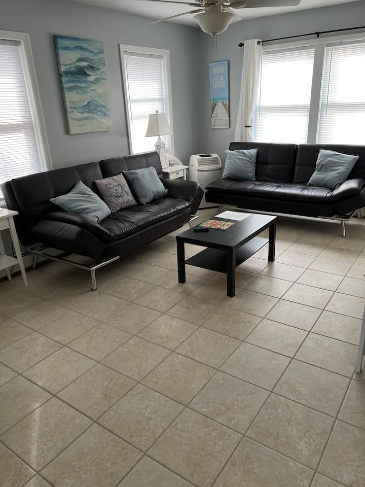 1354 Simpson 3 Bedroom 1st Fl. With Parking & Yard - Ocean City, NJ