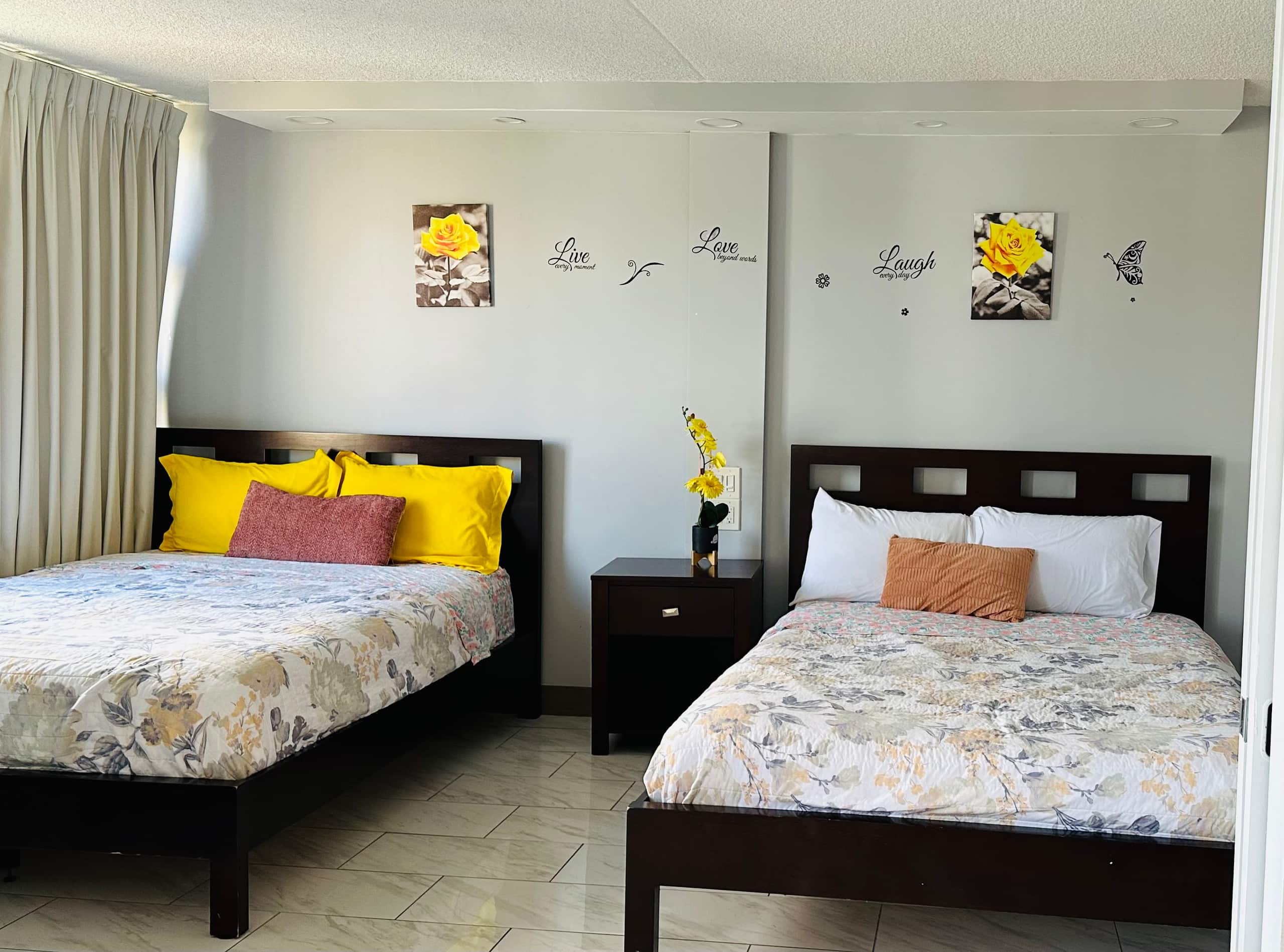 Condo in Honolulu · ★4.73 · 1 bedroom · 3 beds · 1 private bath - Image 3