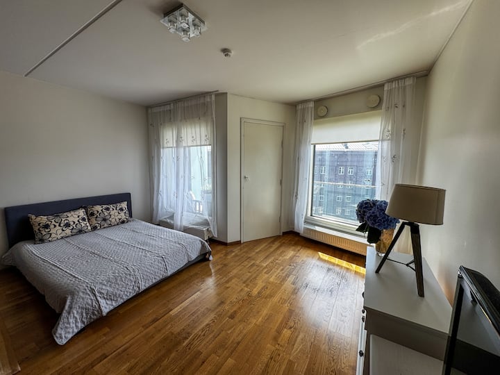 Central Studio (Foorum) With Balcony - Tallinna