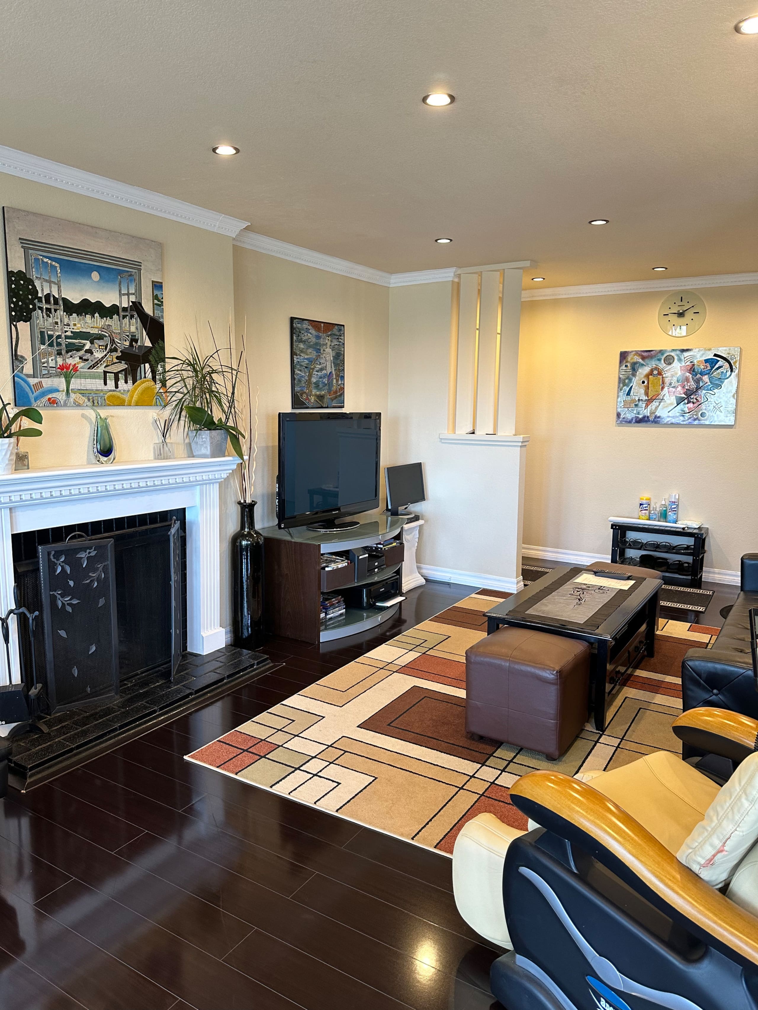 Home in San Francisco · ★4.93 · 3 bedrooms · 5 beds · 2 baths - Image 10