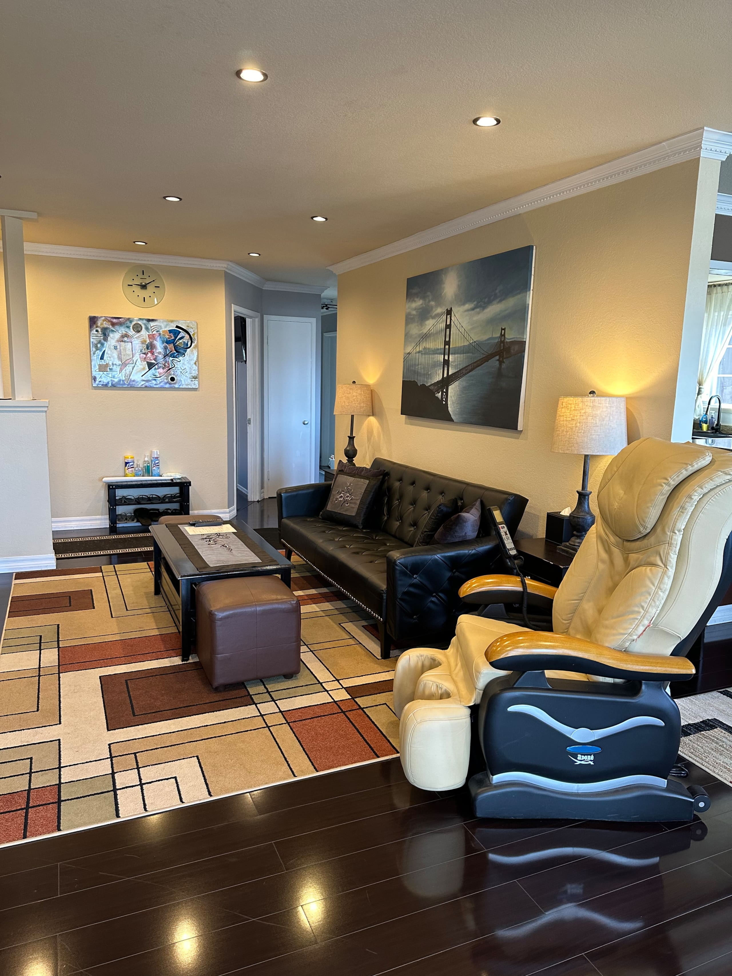 Home in San Francisco · ★4.93 · 3 bedrooms · 5 beds · 2 baths - Image 9