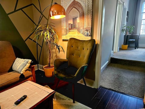 Loft•KingBed•Free Parking•Early2pm In/Late12pm Out