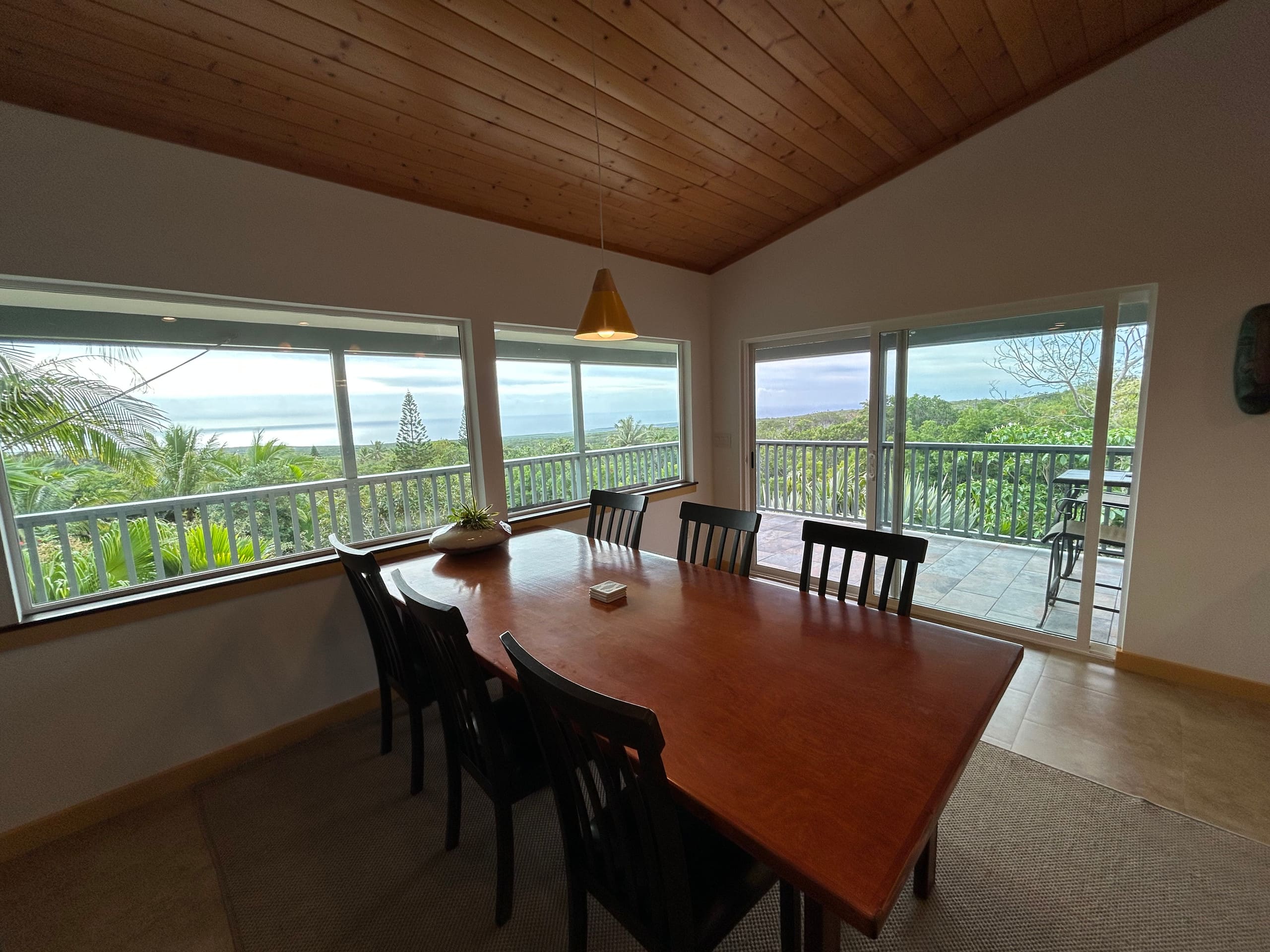 Hale Malulani, Ocean Views, Privacy, Entire Estate - Photo 6